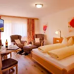 Alpenhof Hotell